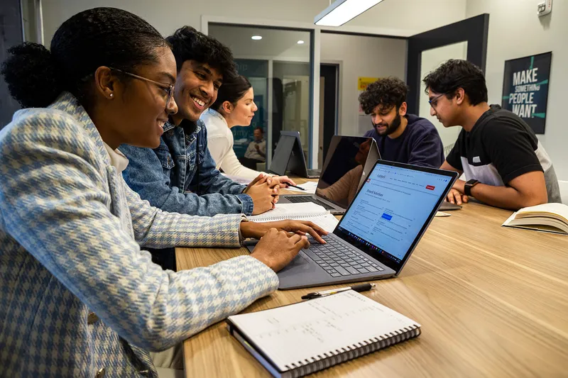 students talk in the class